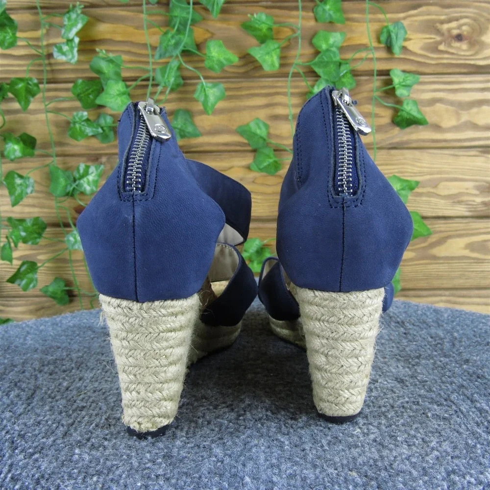Adrienne Vittadini Women Clarity Strappy Blue Leather‎ 9 Medium Gently Used 2025